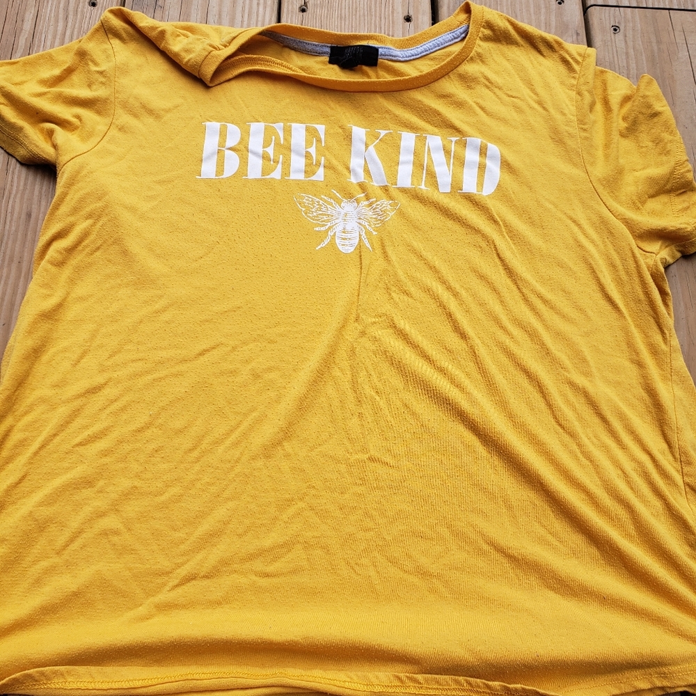 XL Bee Kind Tee